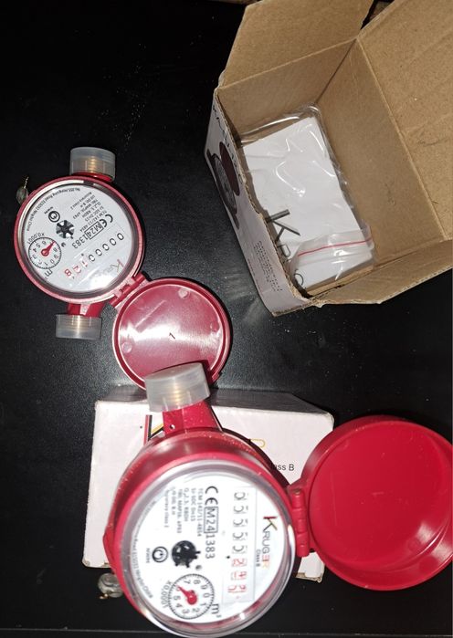 Apometre noi ,apa calda