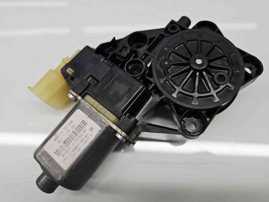 Motoras geam dreapta fata MINI Cooper (R56) [Fabr 2006-2014] 2757044
