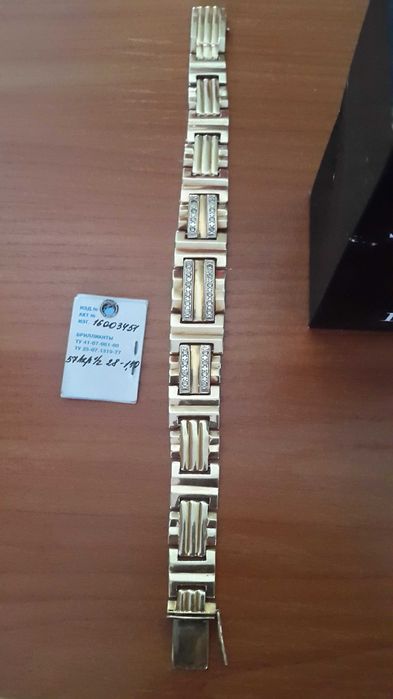 продам золотой браслет с бриллиантами