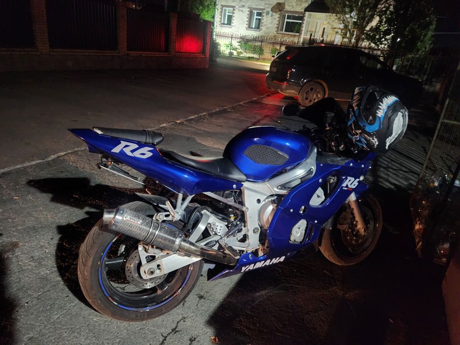 Продам мотоцикл ямаха R6.