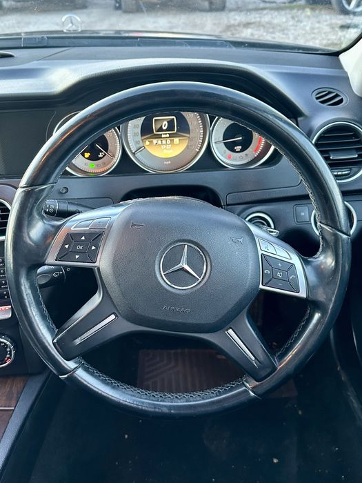 На ЧАСТИ FACE Mercedes-Benz C200 cdi bluetec 651 W204 2011г elegance