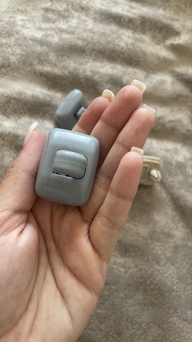 Щипки / държачи за сенник, аксесоар за кола/сенник