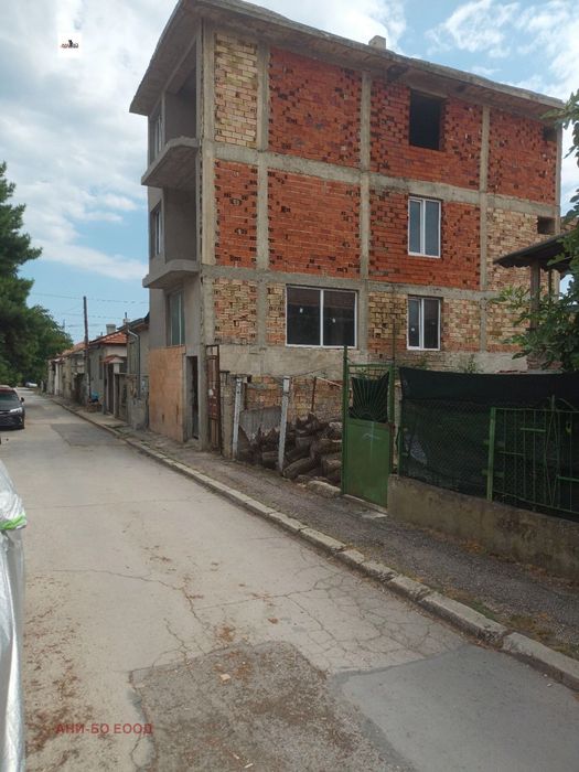 1-стаен в Варна-Трошево площ 71 КВ.М