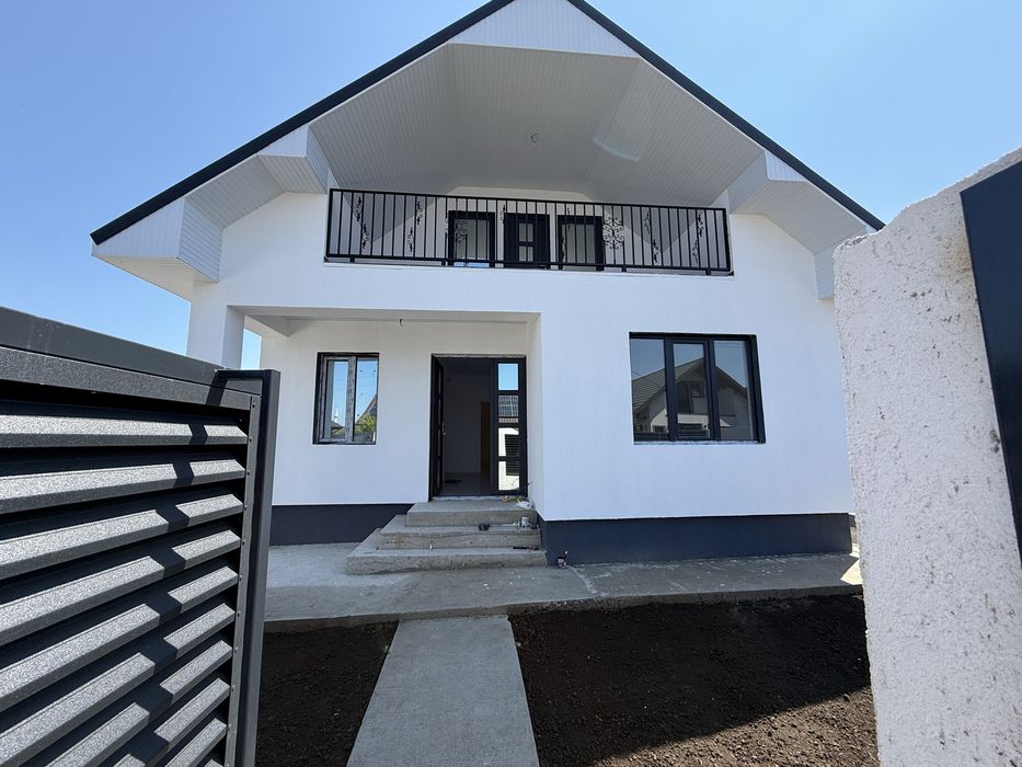 “Proprietar” Casă de vânzare P+M în Valu lui Traian – Confort, spațiu și liniște pentru familia ta!