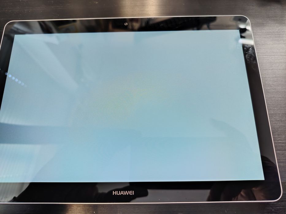 Huawei MediaPad T3 10 2GB RAM 16 GB ROM ANDROID 8 AGS-L09 като нови с оригинални кутии GSM мрежа  4G