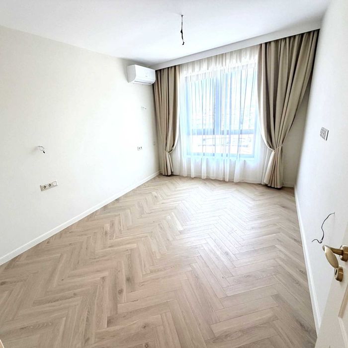 Продава се Тристаен апартамент в София, Градина - 101 кв.м за 3466 €/кв.м - Снимка #1