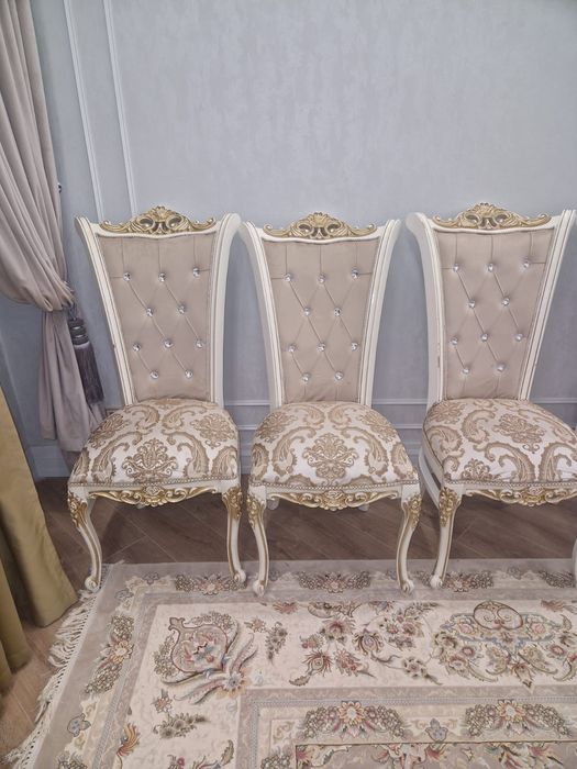 Продам стулья для стола