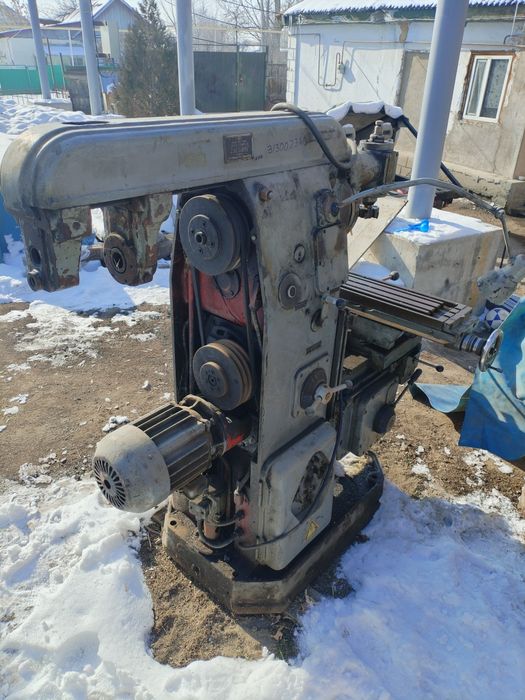 Фрезерный станок