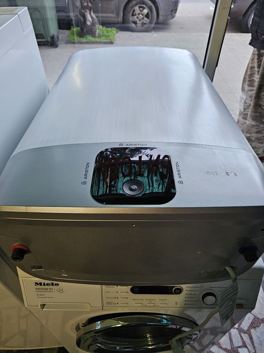 Бойлер плосък  Ariston