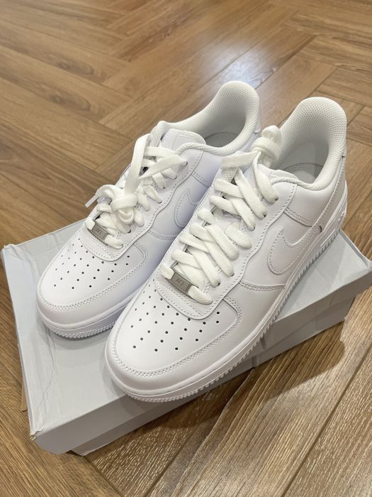Белые кроссовки найк air force