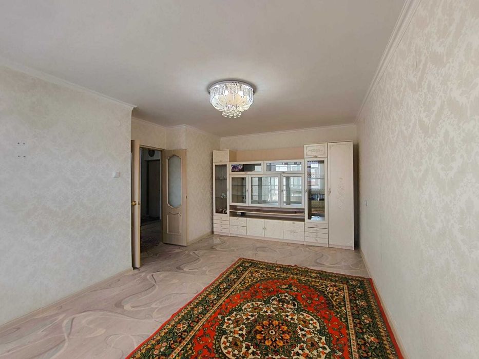 Продам 2 ком , в 12 мкр