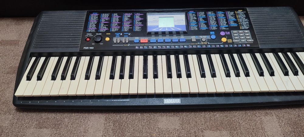 Orga Yamaha PSR 190