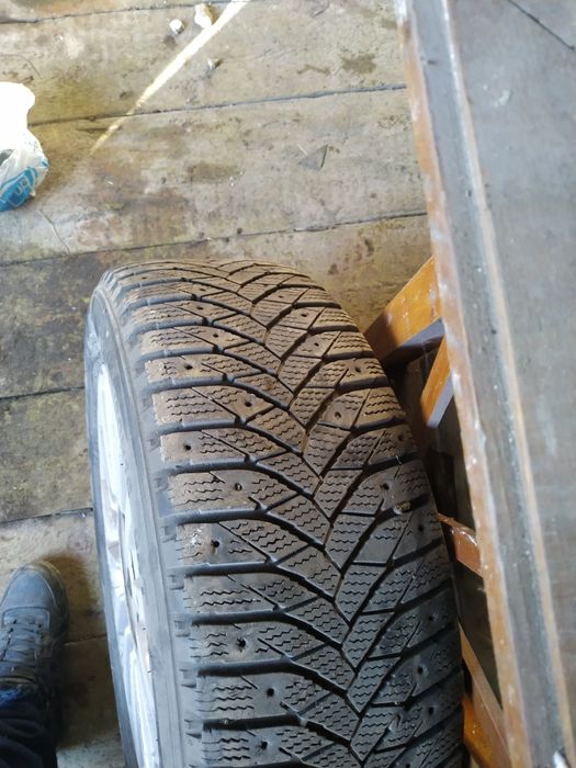 Продам запаску размер 16