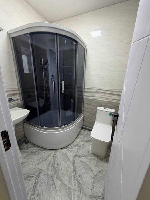 Продаю срочно  квартира 63кв
