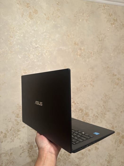 Asus E510, Intel Pentium, SSD 256