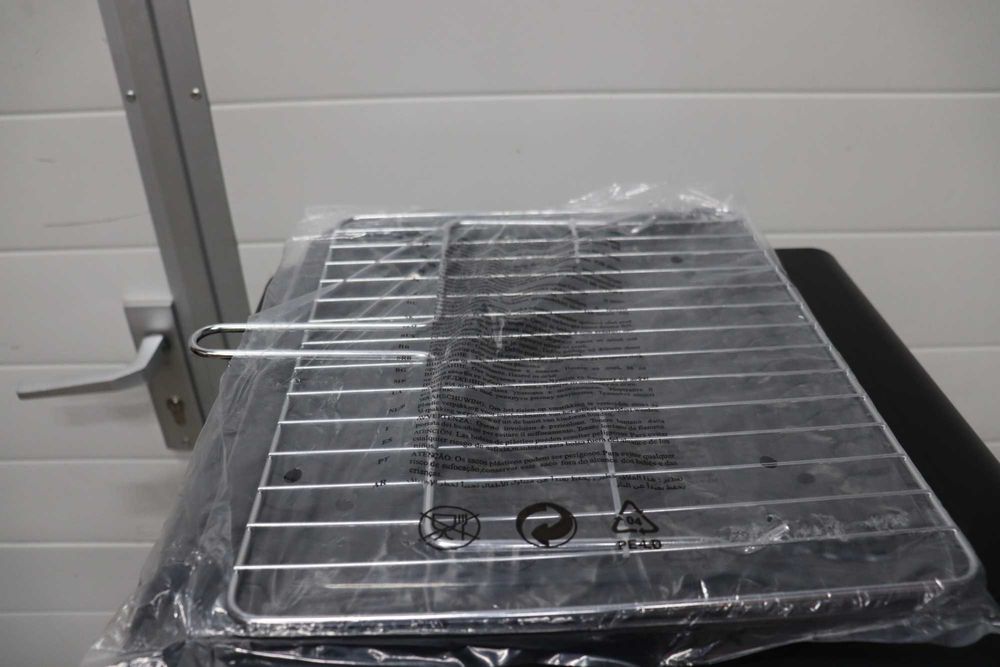 Мини фурна с конвекция на въздуха 23л, 6в1, 1700W