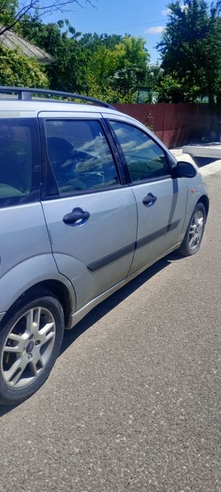 FORD Focus 0 — imagine 5