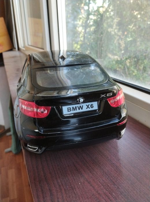 Две машинки бу на радиоуправлении за обе 5000