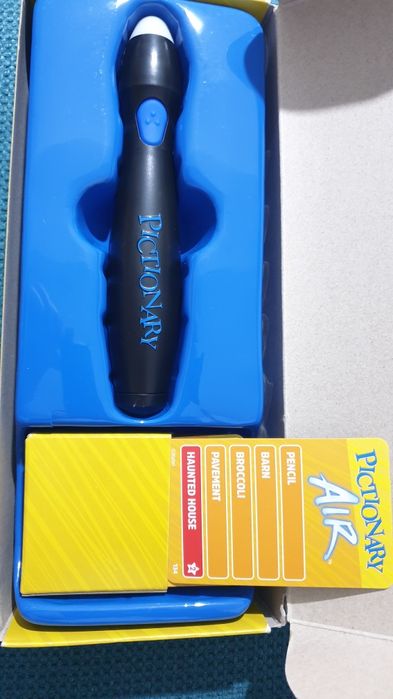 Joc de societate MATTEL Pictionary Air Engleza
