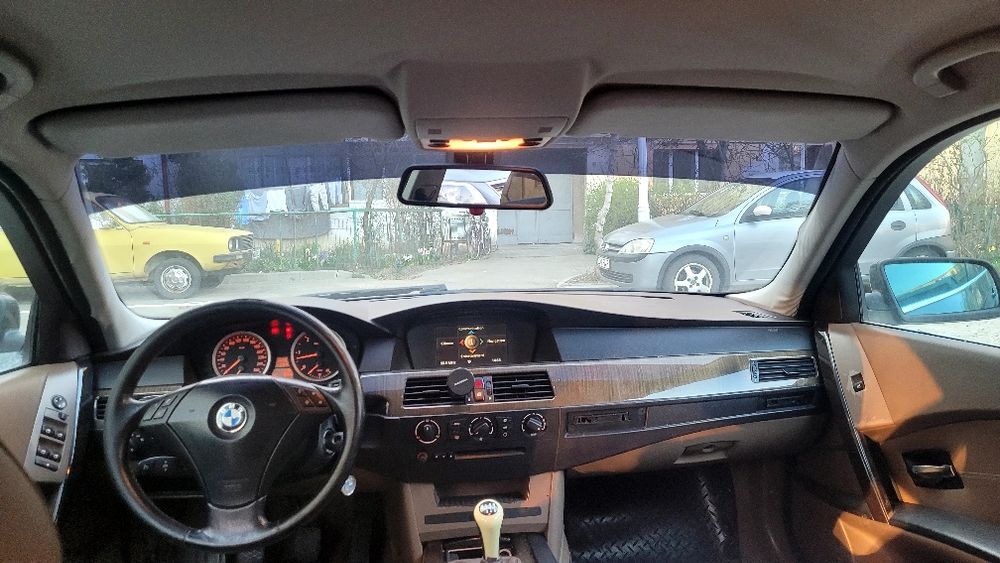 Vând BMW e60 525d