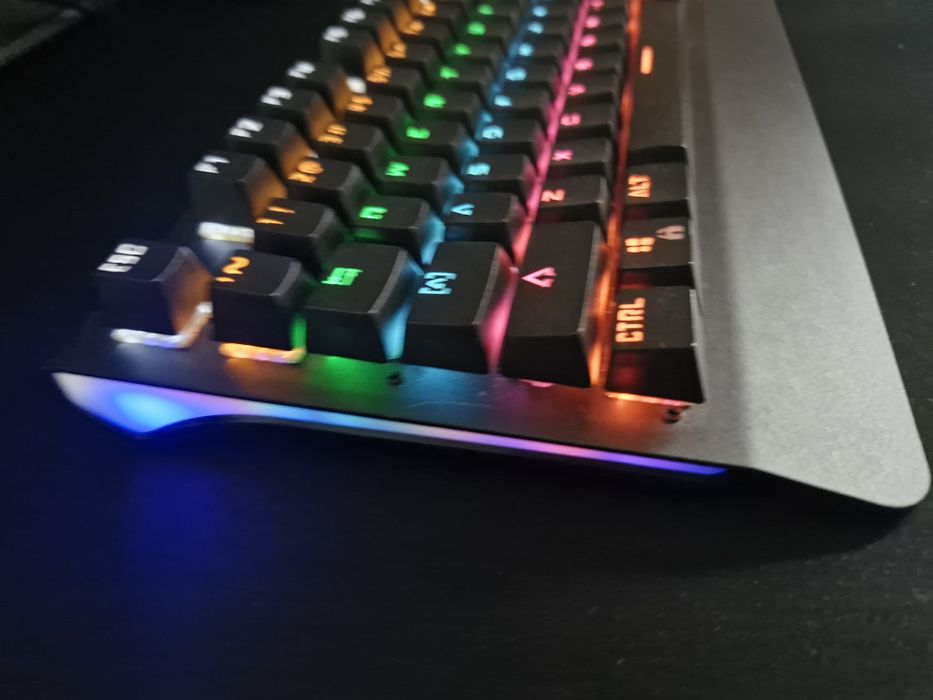 Tastatura mecanica Spacer