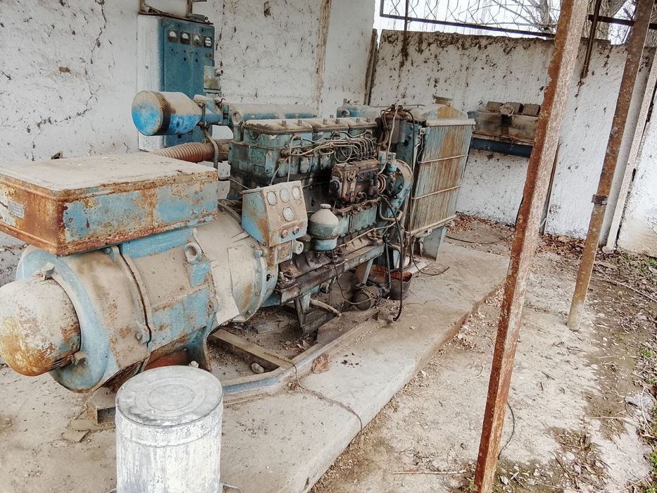 Генератор сотилади