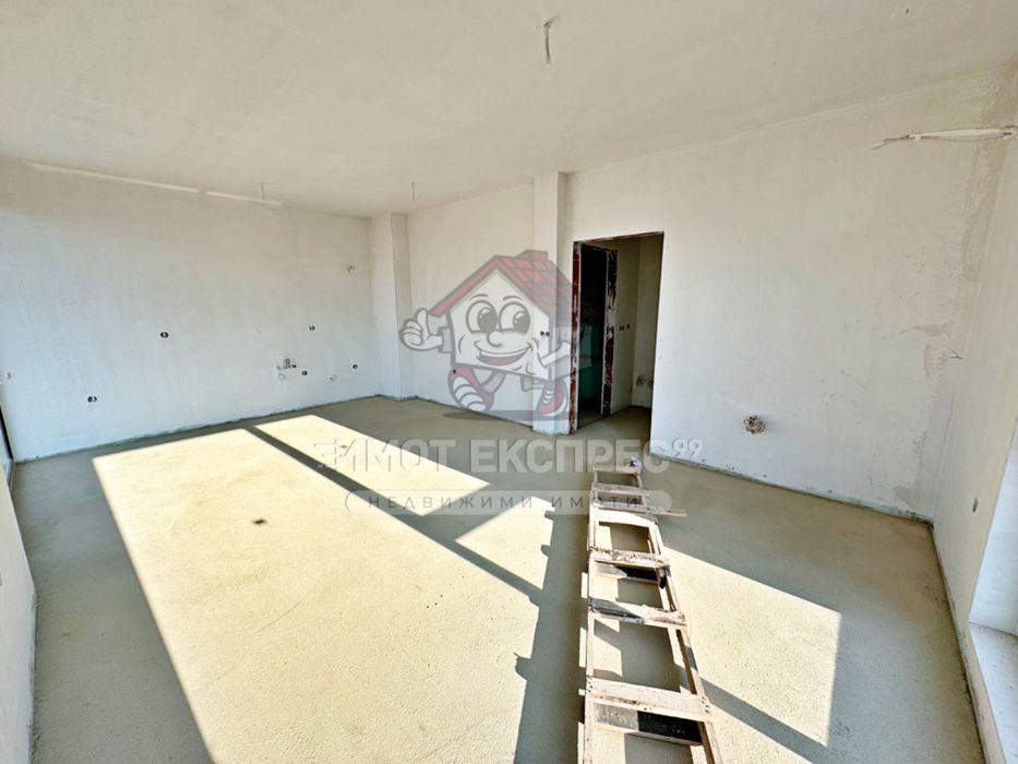 Продава се Тристаен апартамент в Асеновград - 137 кв.м за 1022 €/кв.м - Снимка #3