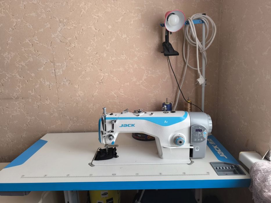 Швейная мащинка Jack a2