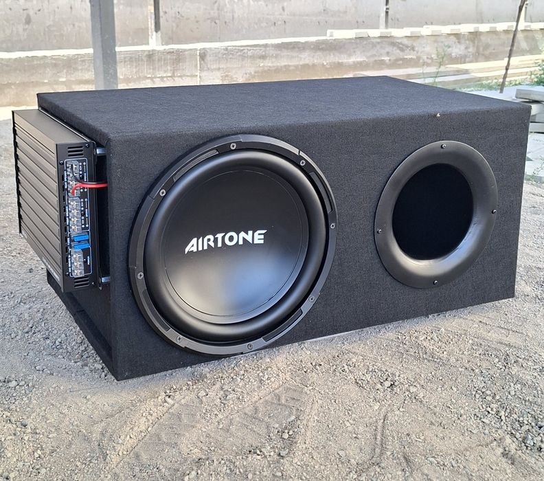 Продам сабвуфер AIRTONE 12дюйм 30см с усилком буфер качает отлично