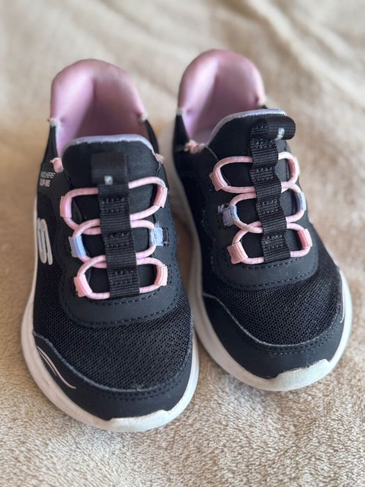 Детски маратонки Skechers Slip-ins, размер 23.