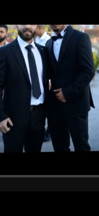 Мъжки костюми и рокли