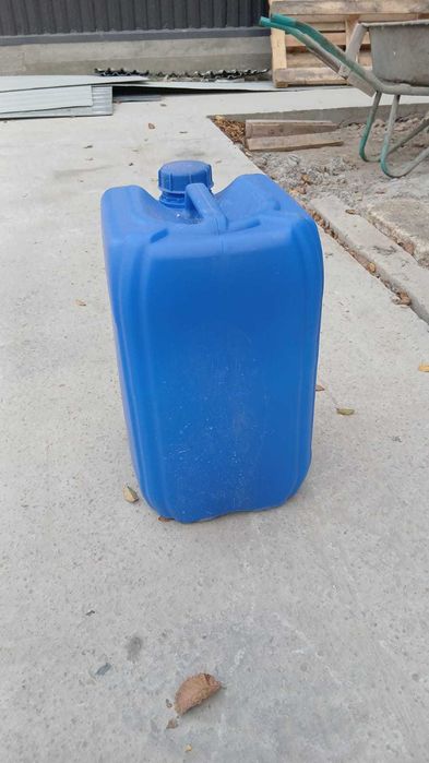 Канистра пластиковая