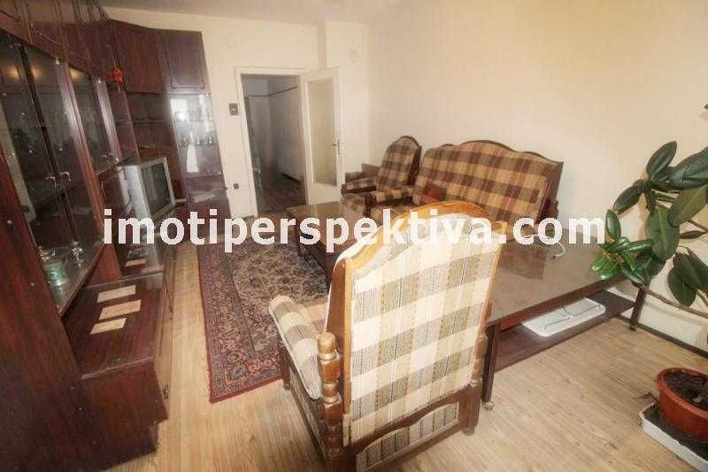 Продава се Тристаен апартамент в Пловдив, Кючук Париж - 100 кв.м за 1300 €/кв.м - Снимка #2