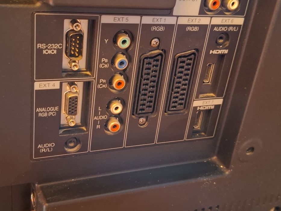 Televizor sharp LCD display