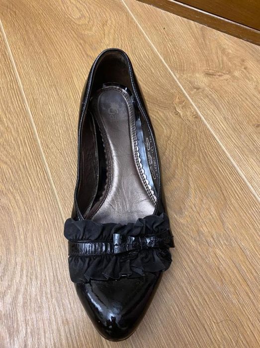 Обувь женская: туфли
