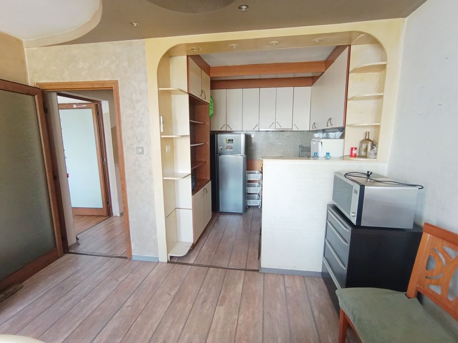 Продава се Тристаен апартамент в Бургас, Възраждане - 86 кв.м за 866 €/кв.м - Снимка #1