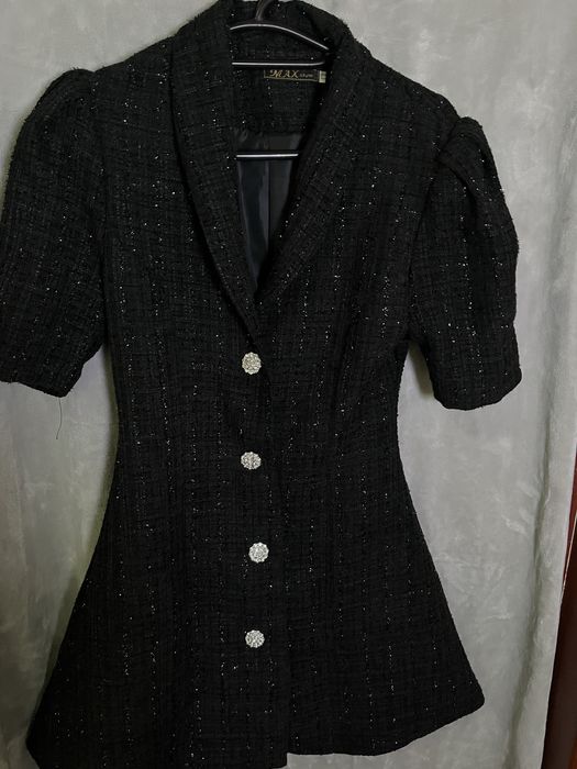 Чёрное блестящее платье