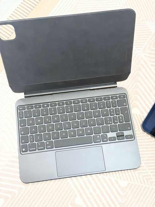 Apple ipad 11 pro m4