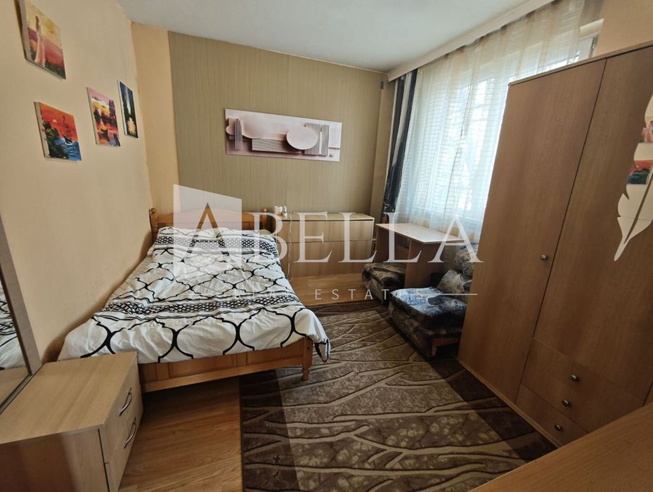 3-стаен в София-Света Троица площ 92