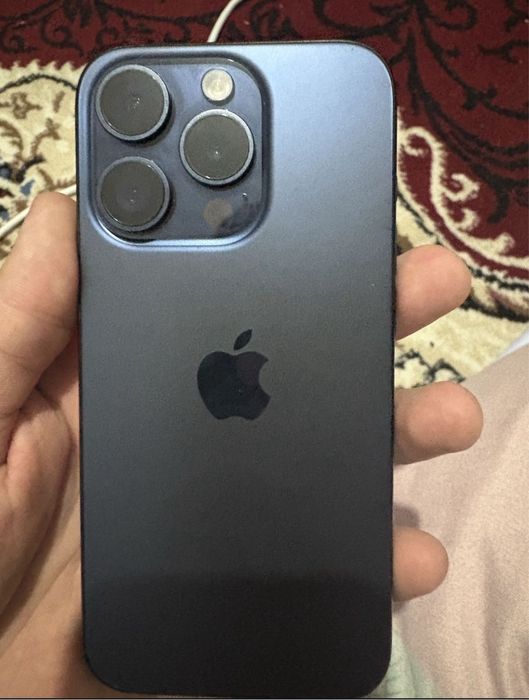 Iphone 15 pro черный