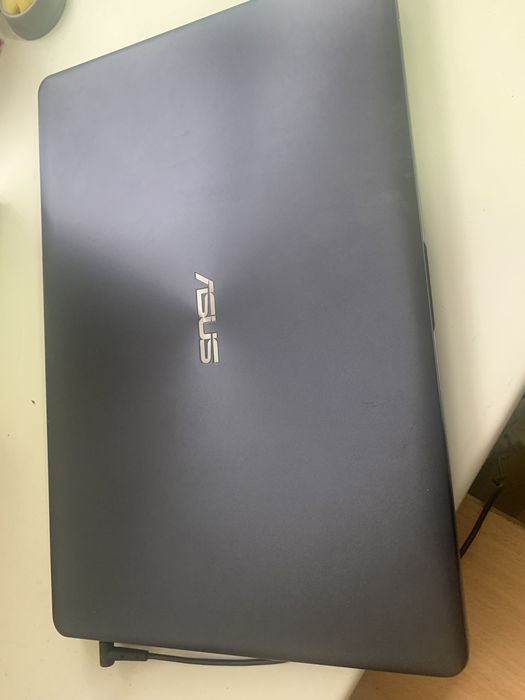 Продам Ноутбук+ сумка серый