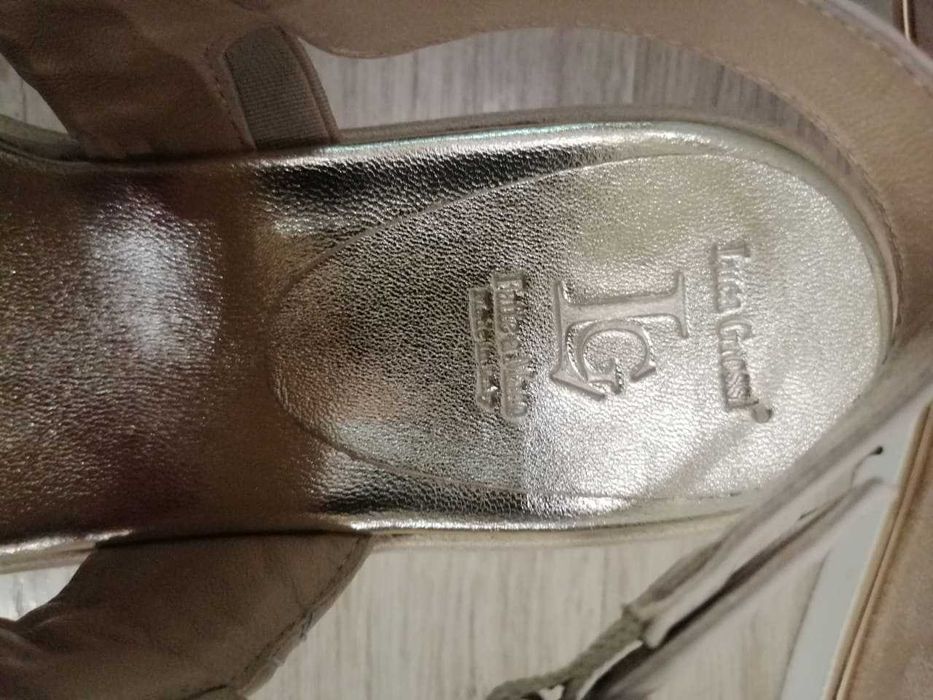 Дамски ежедневни сандали