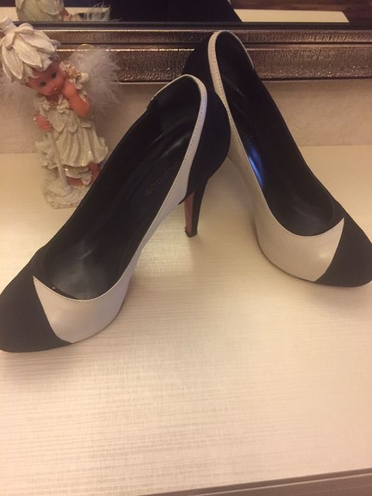 Туфли женские на каблуке