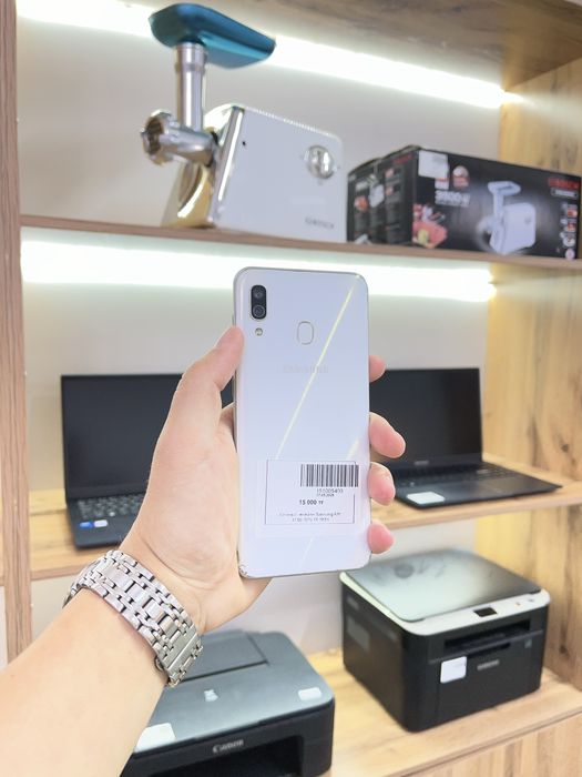 Samsung Galaxy A30