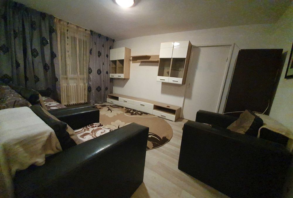 Inchiriere 2 camere semidecomandate, 300 Euro