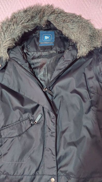 Дамско яке на Diel