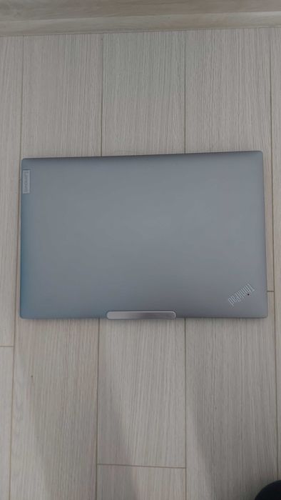 Lenovo ThinkPad Z16 Gen 2 16" OLED Ryzen 9 PRO 64GB - Initial 9850 lei