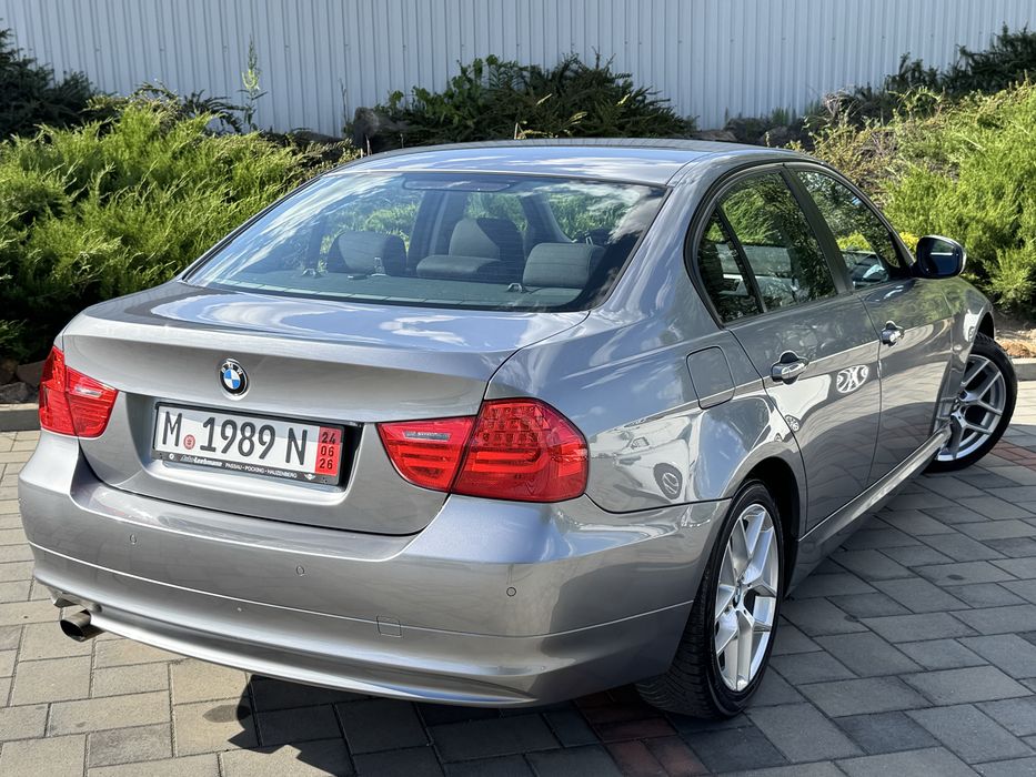 BMW 3 Series 2009 — imagine 5