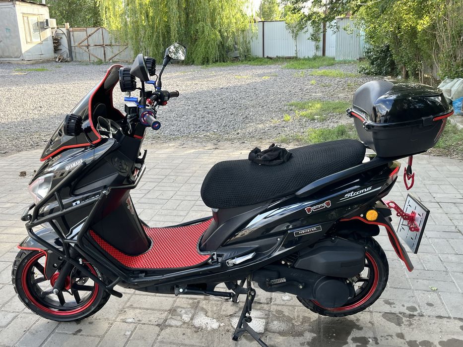Продам скутер макси