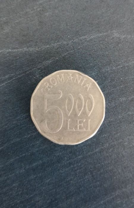 Monedă 5000 Lei 2002